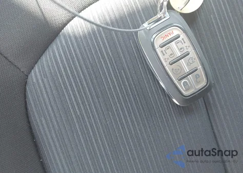 2024 Chrysler Voyager Lx z USA, uszkodzony, nr VIN 2C4RC1CG2RR105994